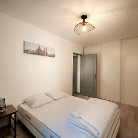 Appartement Tout Equipe Climatise 8 Couchages Marseilles Buitenkant foto