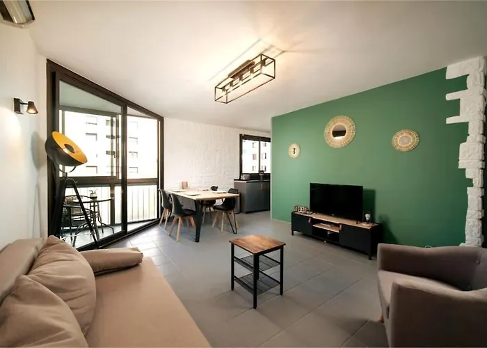 Appartement Tout Equipe Climatise 8 Couchages