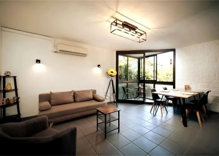 Appartement Tout Equipe Climatise 8 Couchages